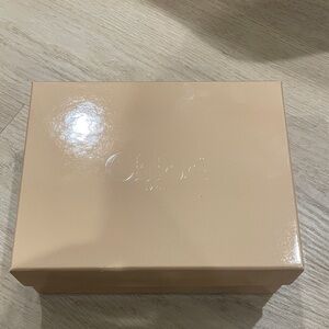 Chloe Cream Accessory Box